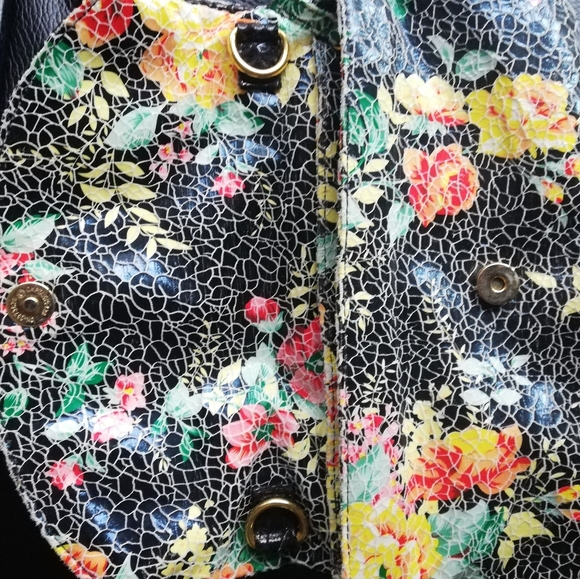 UK purchased clutch - Picture 5 of 6